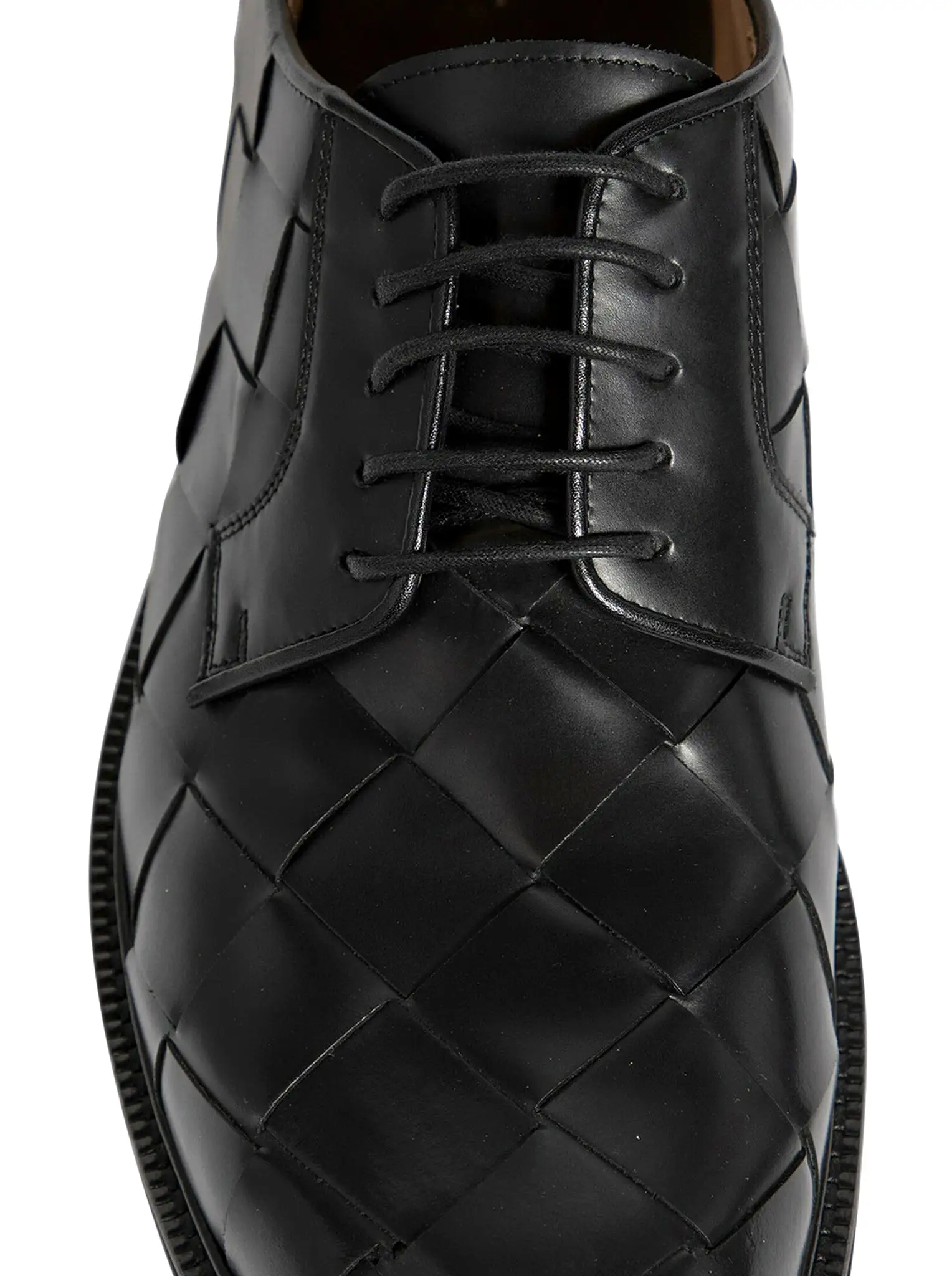 Bottega veneta men`s black woven leather lace-up shoes in classic calfskin