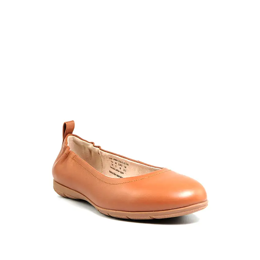 Essie Slip On Women's Shoes - Tan Leather