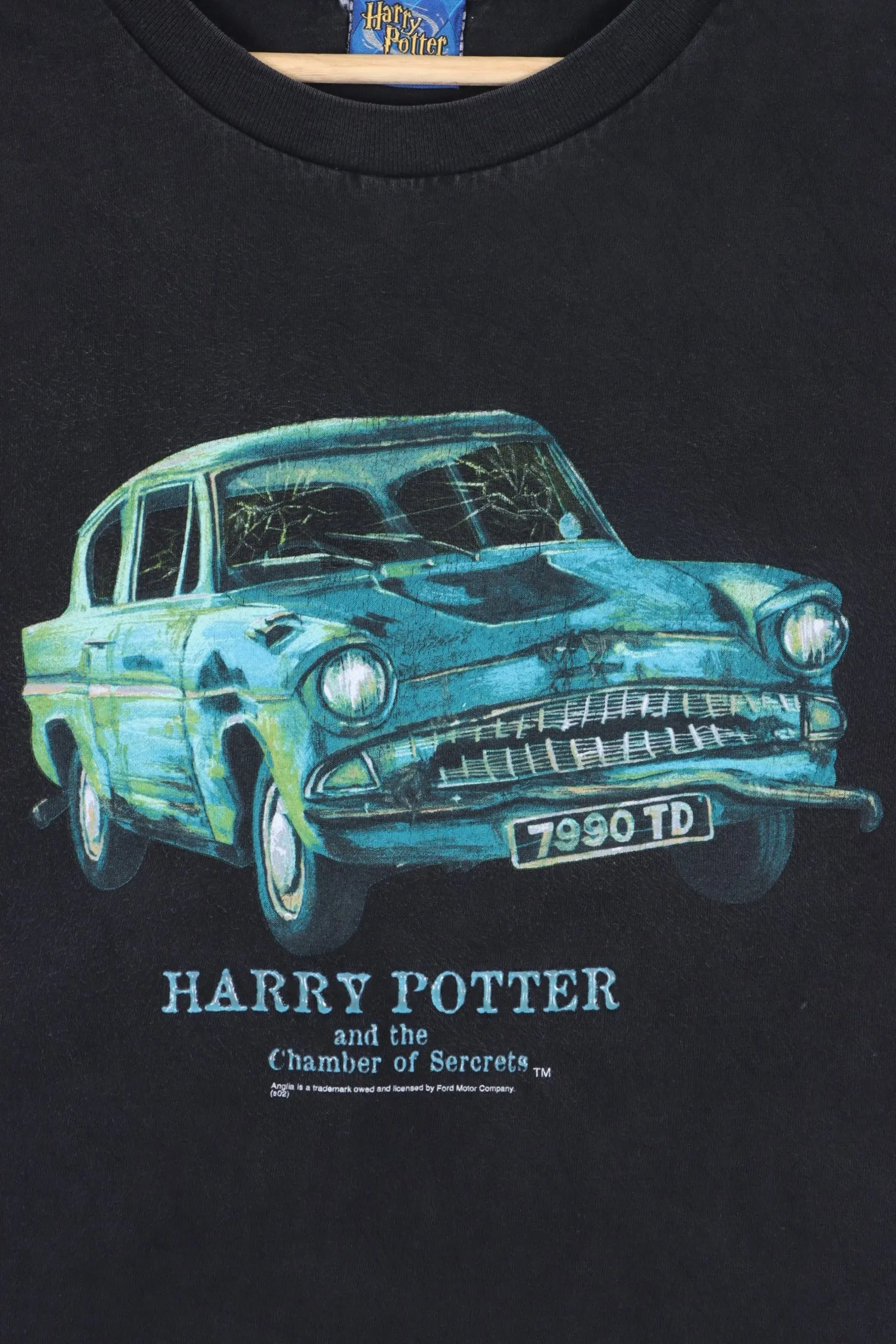 Harry Potter Chamber of Secrets 2002 Flying Ford Anglia T-Shirt (L)