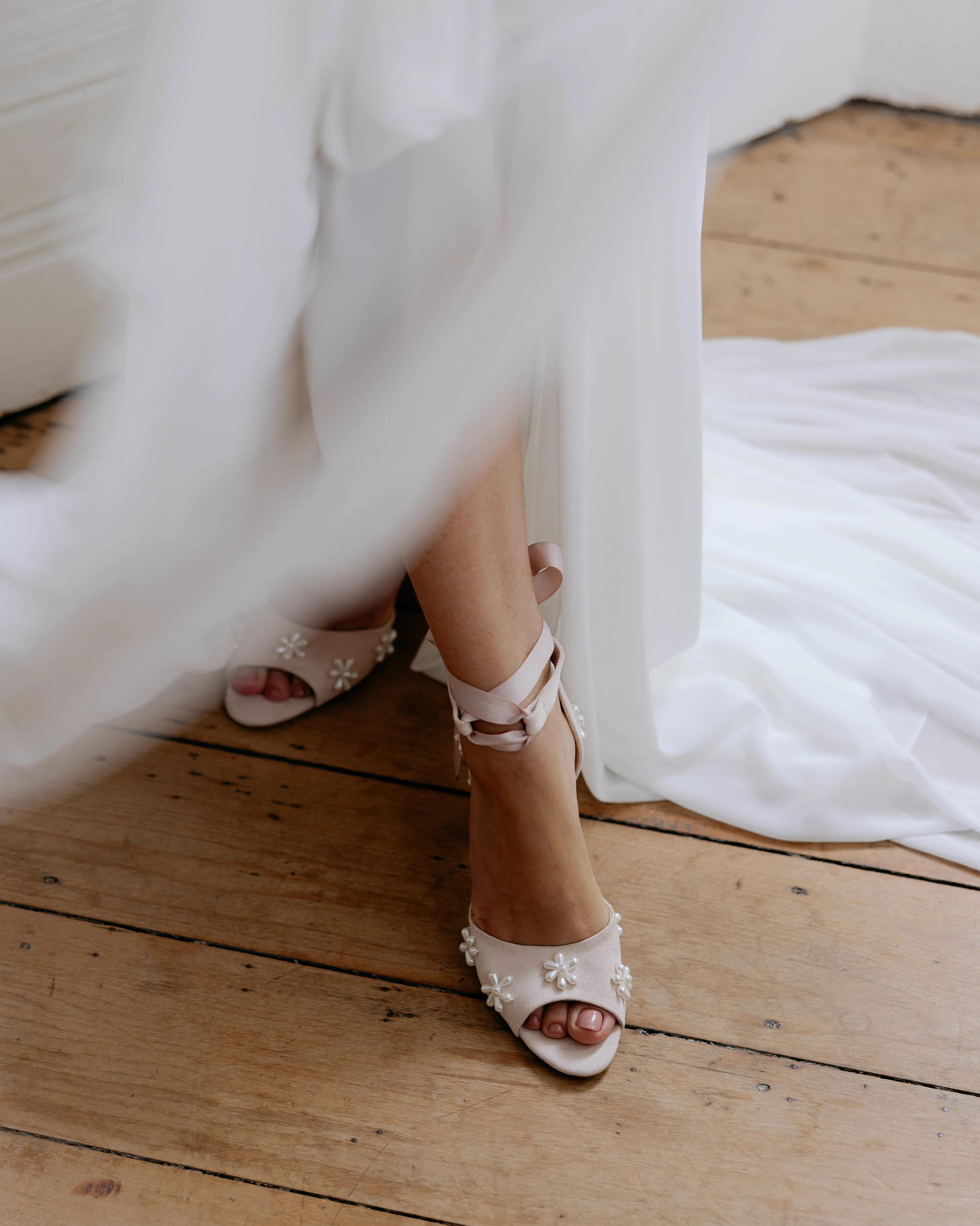 MELODY - PALE PINK PEARL FLOWER BRIDAL SHOES