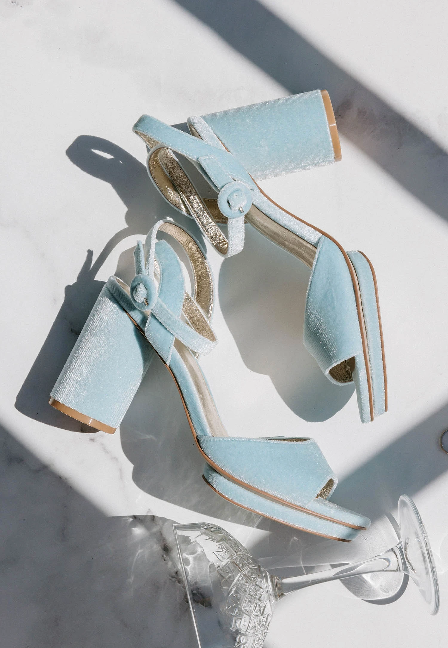 MOONDANCE - BLUE WEDDING PLATFORMS