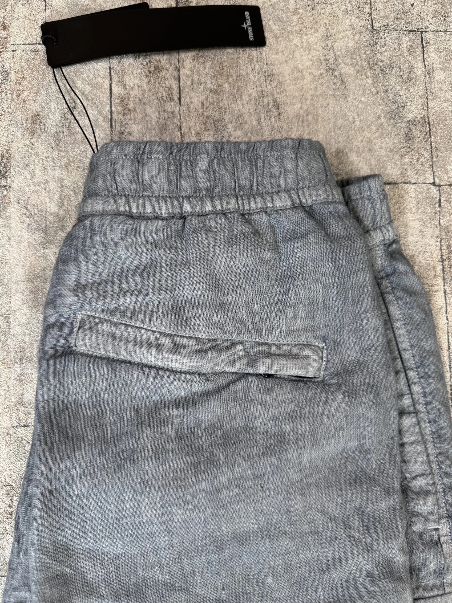 STONE ISLAND LINEN CARGO SHORTS