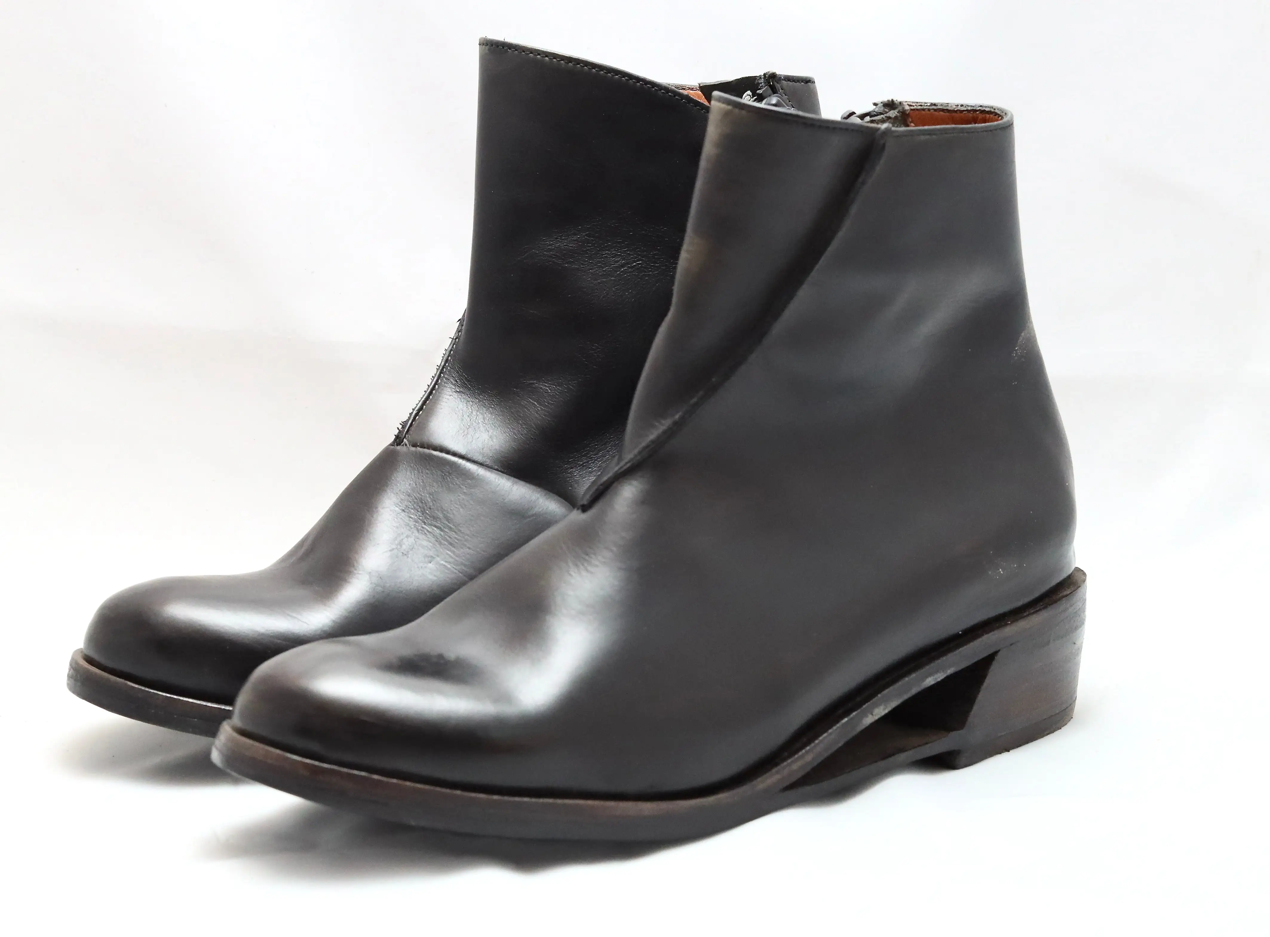 Zip back boot 2 |  Black | Calf